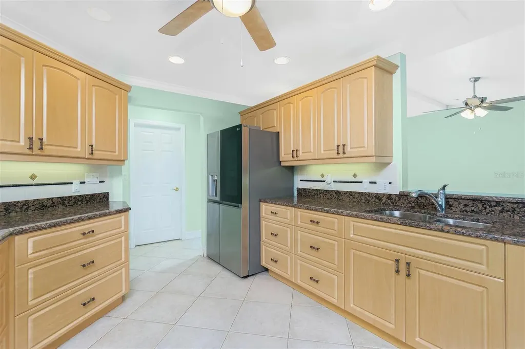 12001 SW Kingsway Circle Lake Suzy FL 34269