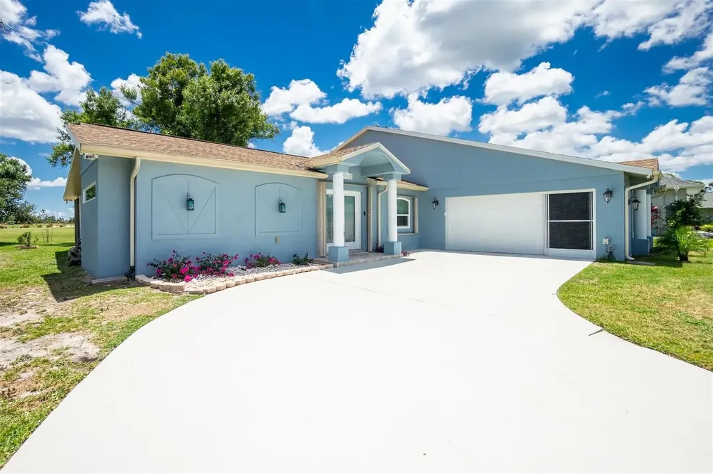 12001 SW Kingsway Circle Lake Suzy FL 34269