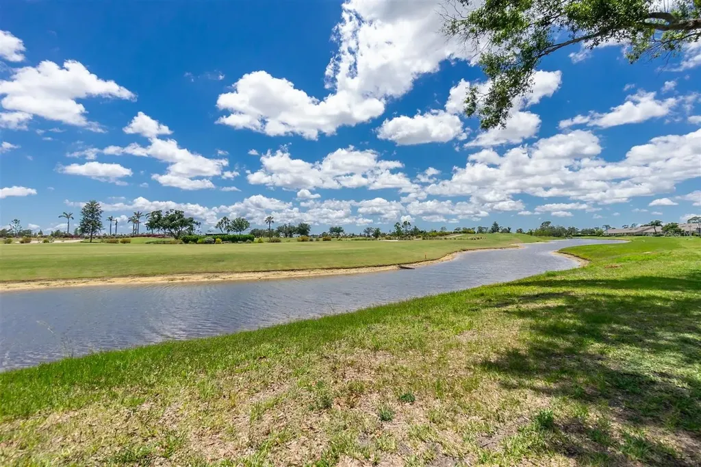 12001 SW Kingsway Circle Lake Suzy FL 34269