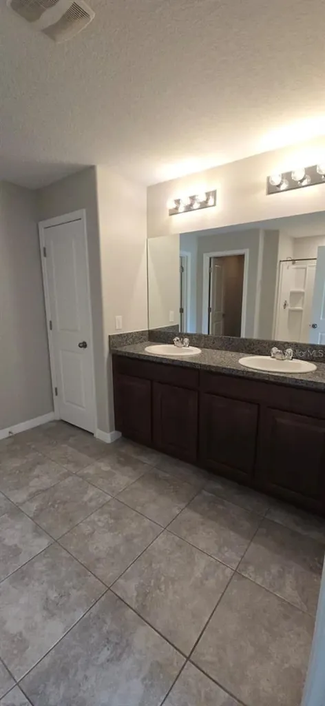 2216 4th Street SW Ruskin FL 33570