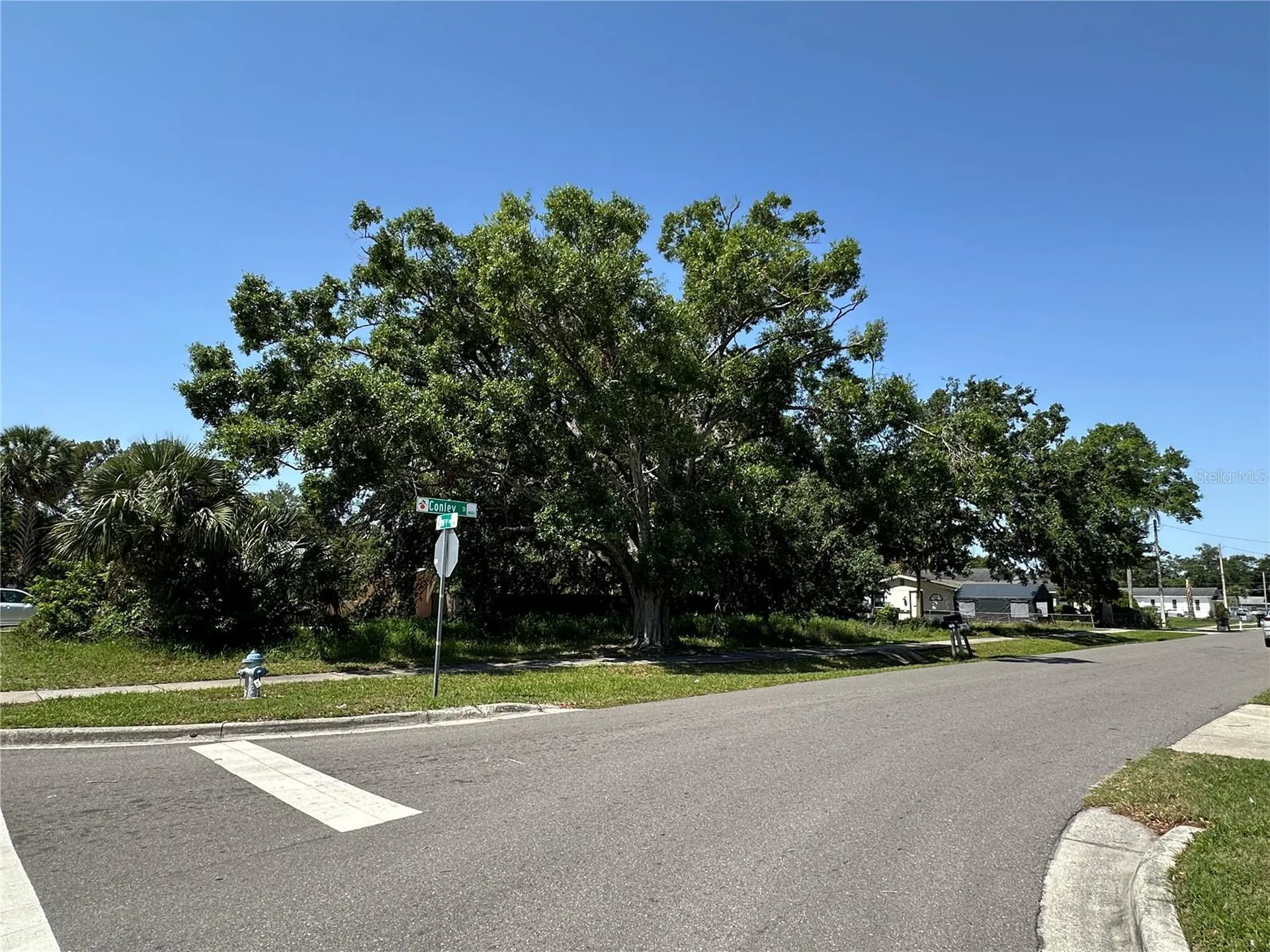 802 S Ivey Lane Orlando FL 32811