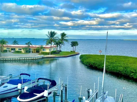 4840 Gulf Of Mexico Drive Longboat Key FL 34228