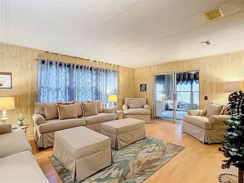 6044 Grand Oaks Drive SE Winter Haven FL 33884