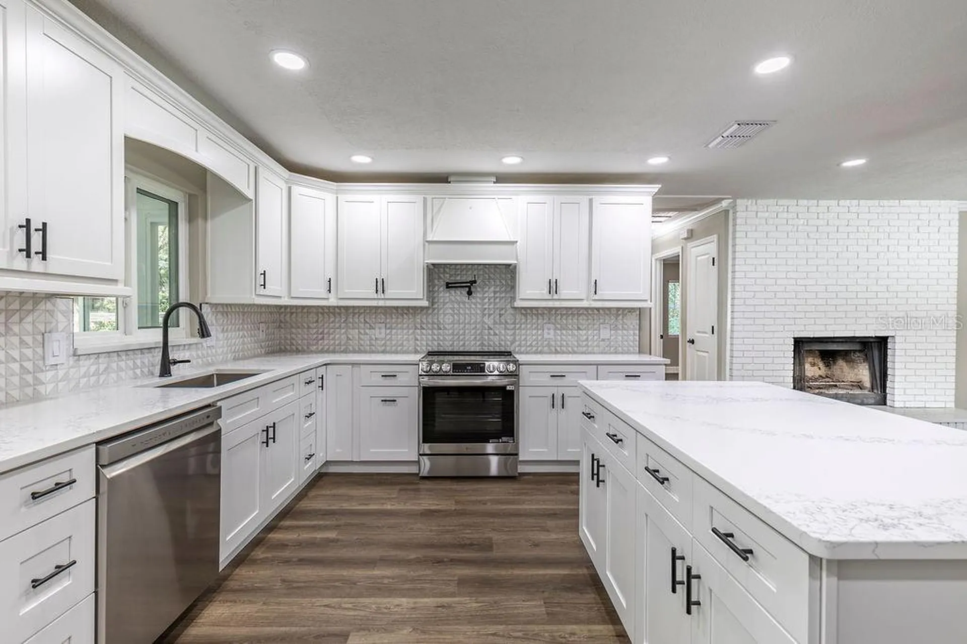 6806 S Holly Oak Point Homosassa FL 34448