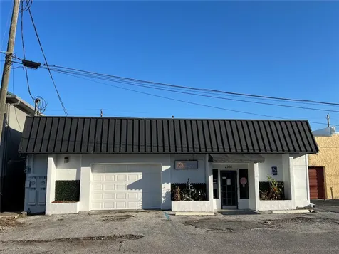 2108 W Kennedy Boulevard Tampa FL 33606