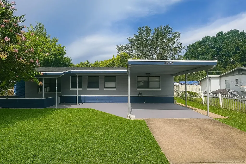 2829 Sanford Avenue Sanford FL 32773