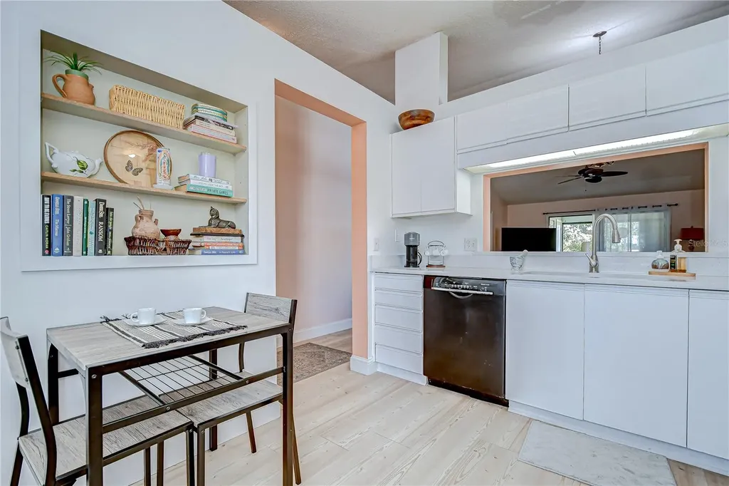 2139 Elm Street Dunedin FL 34698