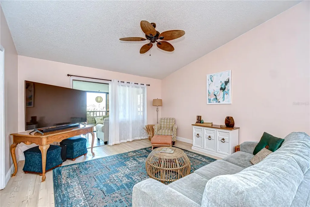 2139 Elm Street Dunedin FL 34698