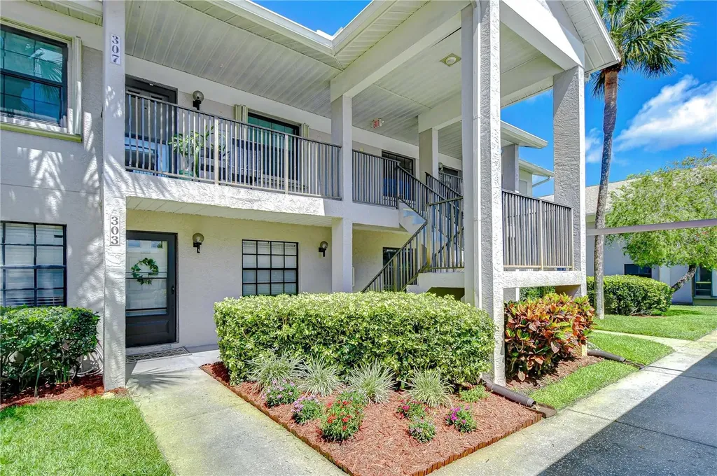 2139 Elm Street Dunedin FL 34698