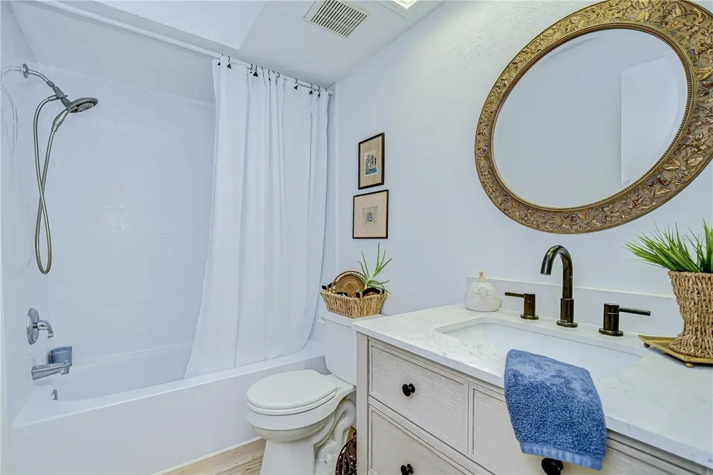 2139 Elm Street Dunedin FL 34698