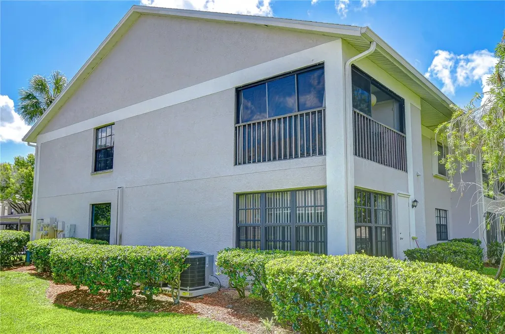 2139 Elm Street Dunedin FL 34698