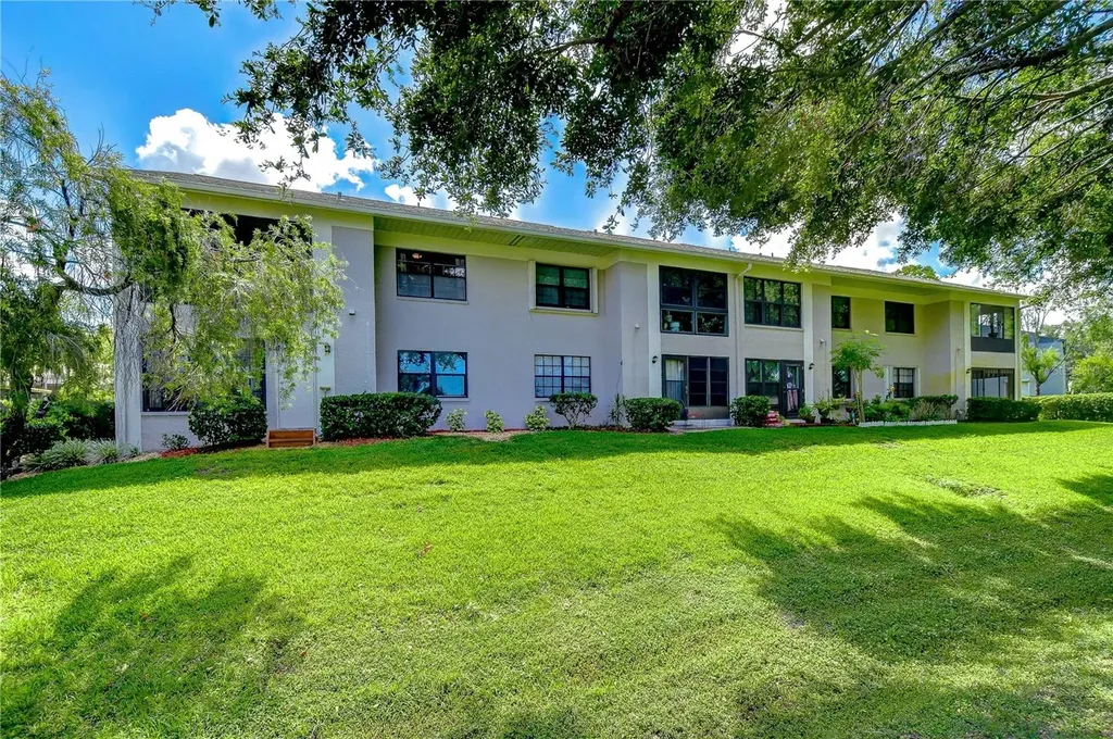 2139 Elm Street Dunedin FL 34698