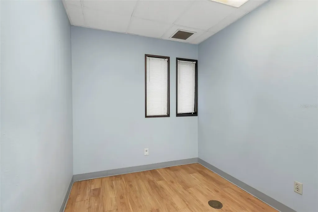 10320 N 56th Street Temple Terrace FL 33617