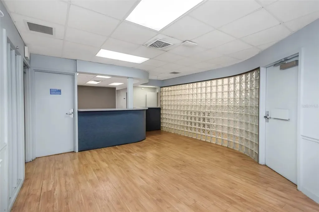 10320 N 56th Street Temple Terrace FL 33617
