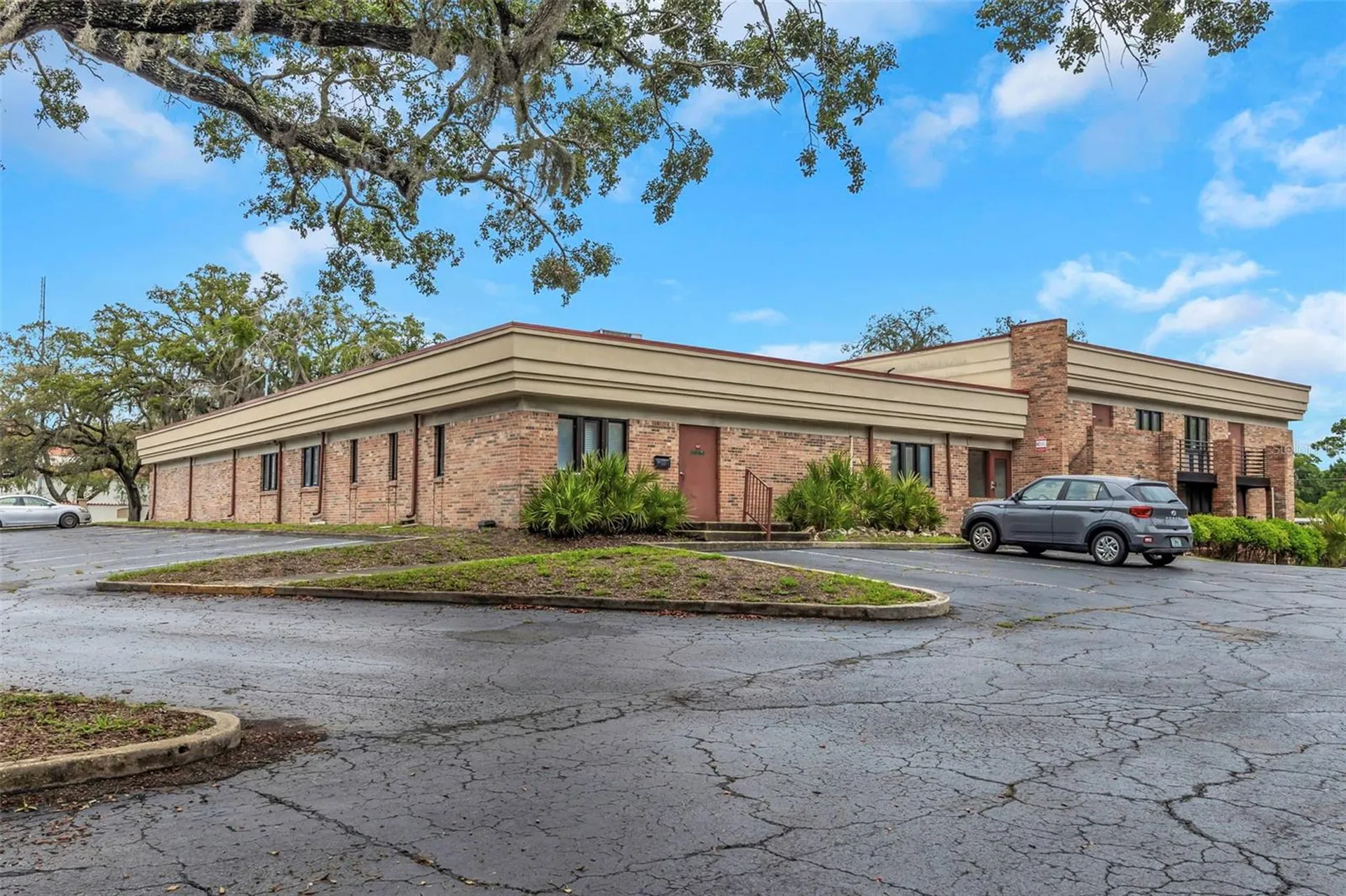 10320 N 56th Street Temple Terrace FL 33617