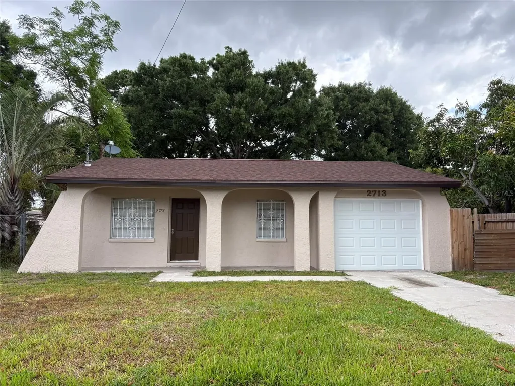 2713 W Chestnut Street Tampa FL 33607