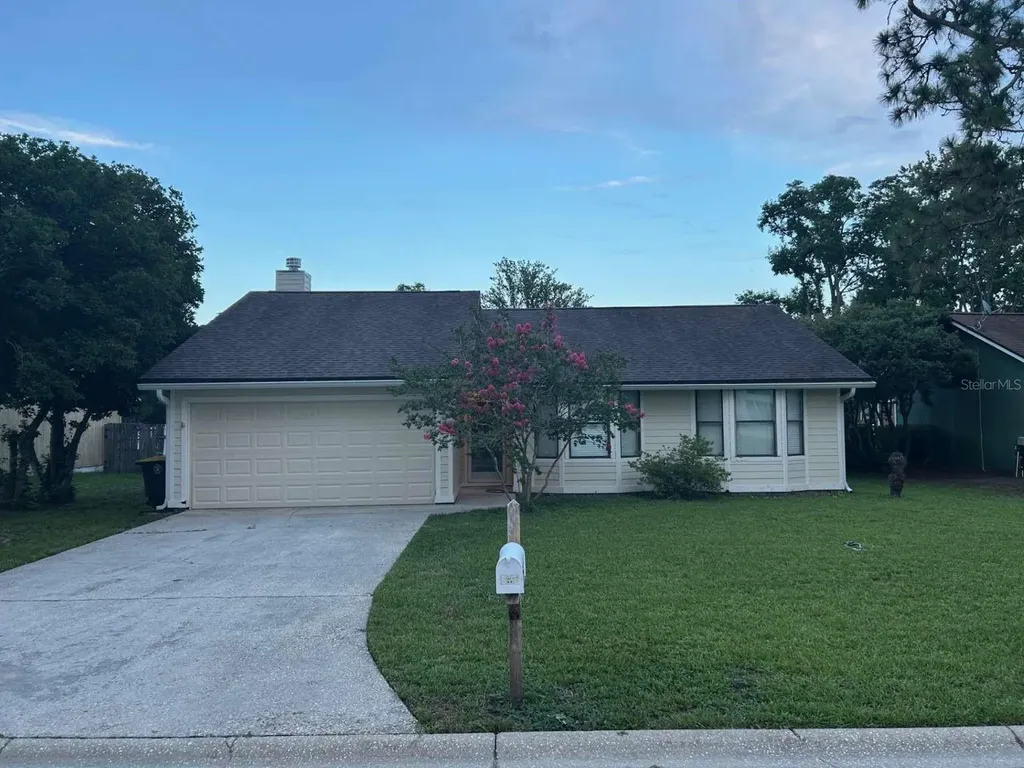 657 Radnor Lane Jacksonville FL 32221
