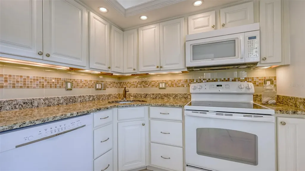 4420 Exeter Drive Longboat Key FL 34228