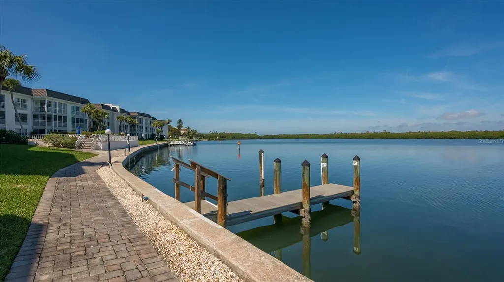 4420 Exeter Drive Longboat Key FL 34228