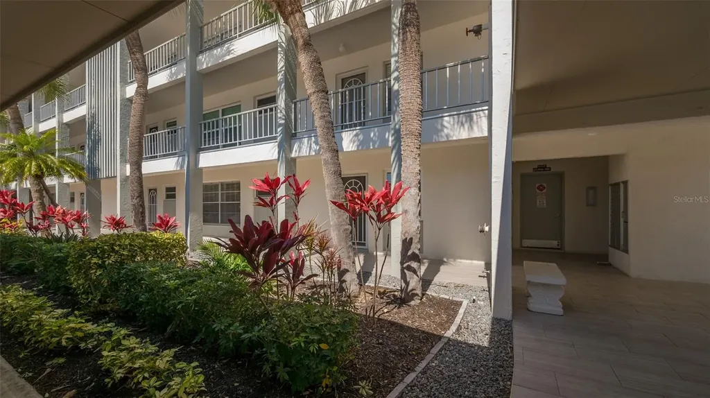 4420 Exeter Drive Longboat Key FL 34228