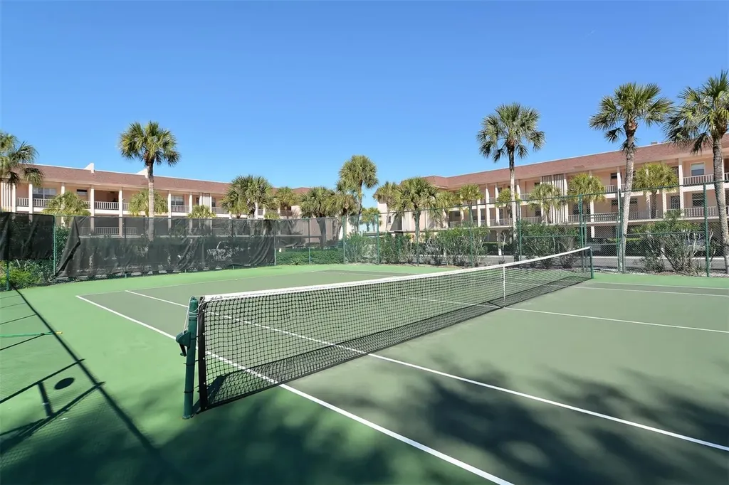 4420 Exeter Drive Longboat Key FL 34228