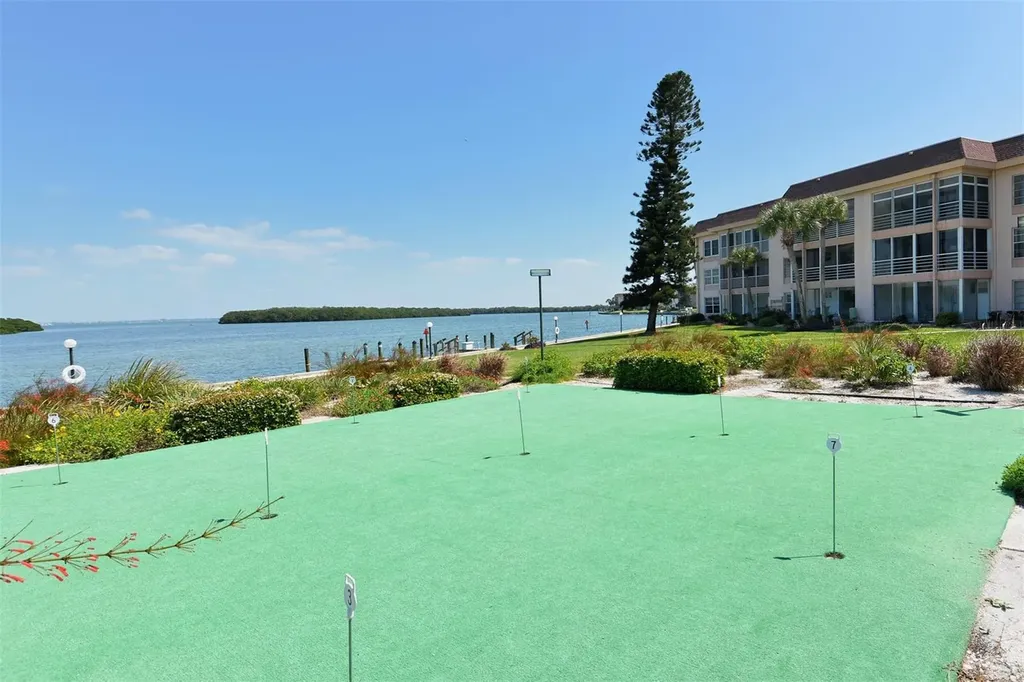 4420 Exeter Drive Longboat Key FL 34228