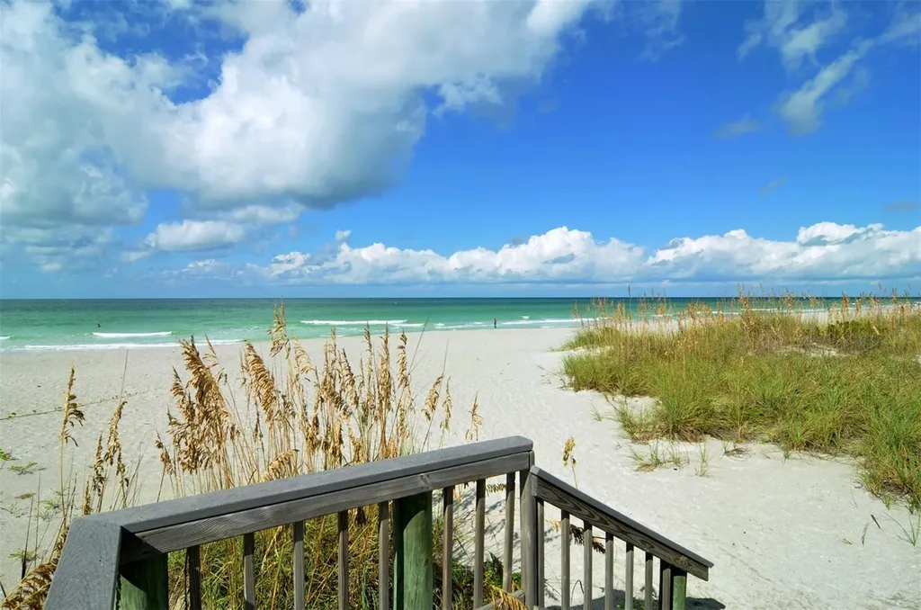 4420 Exeter Drive Longboat Key FL 34228