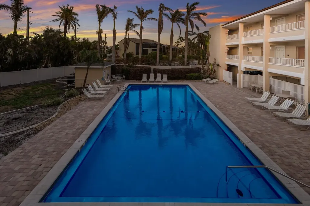 4200 Gulf Drive Holmes Beach FL 34217