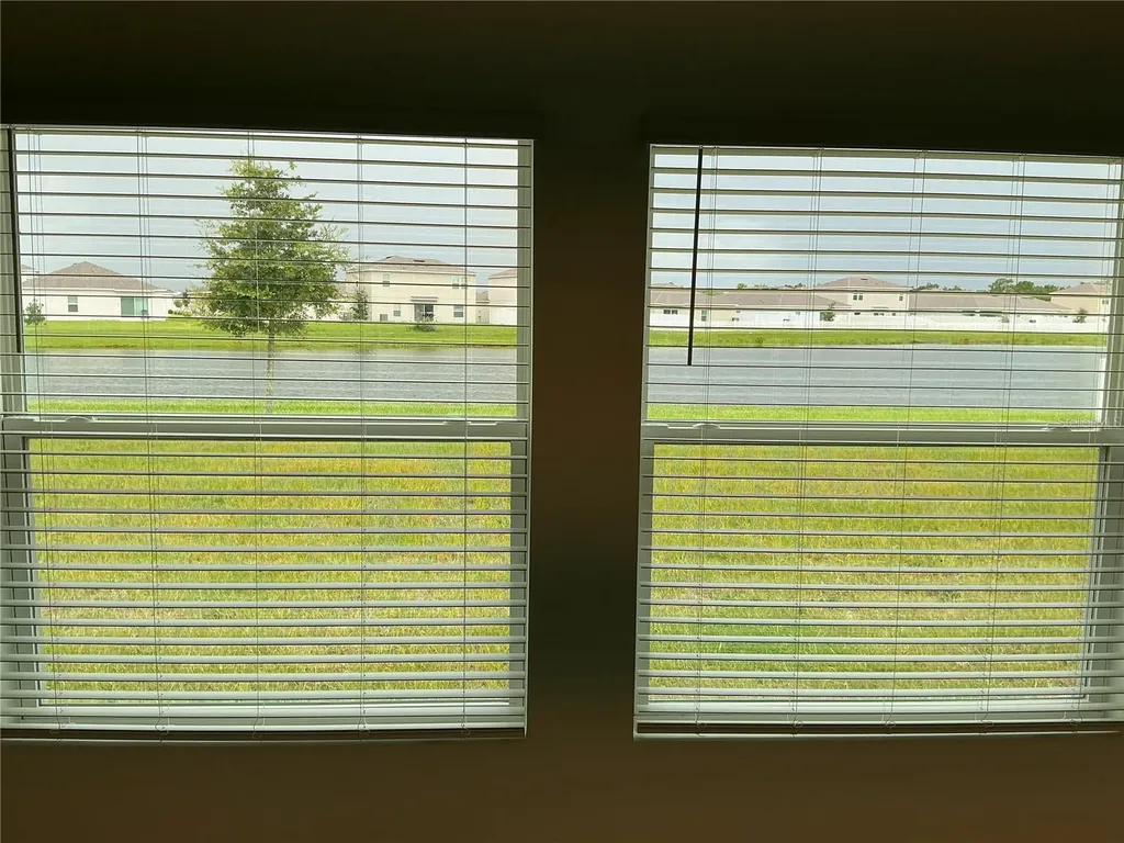 165 Citrine Loop Kissimmee FL 34758
