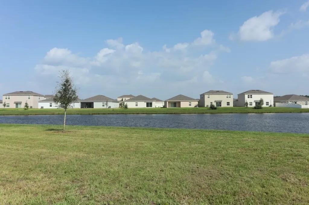 165 Citrine Loop Kissimmee FL 34758