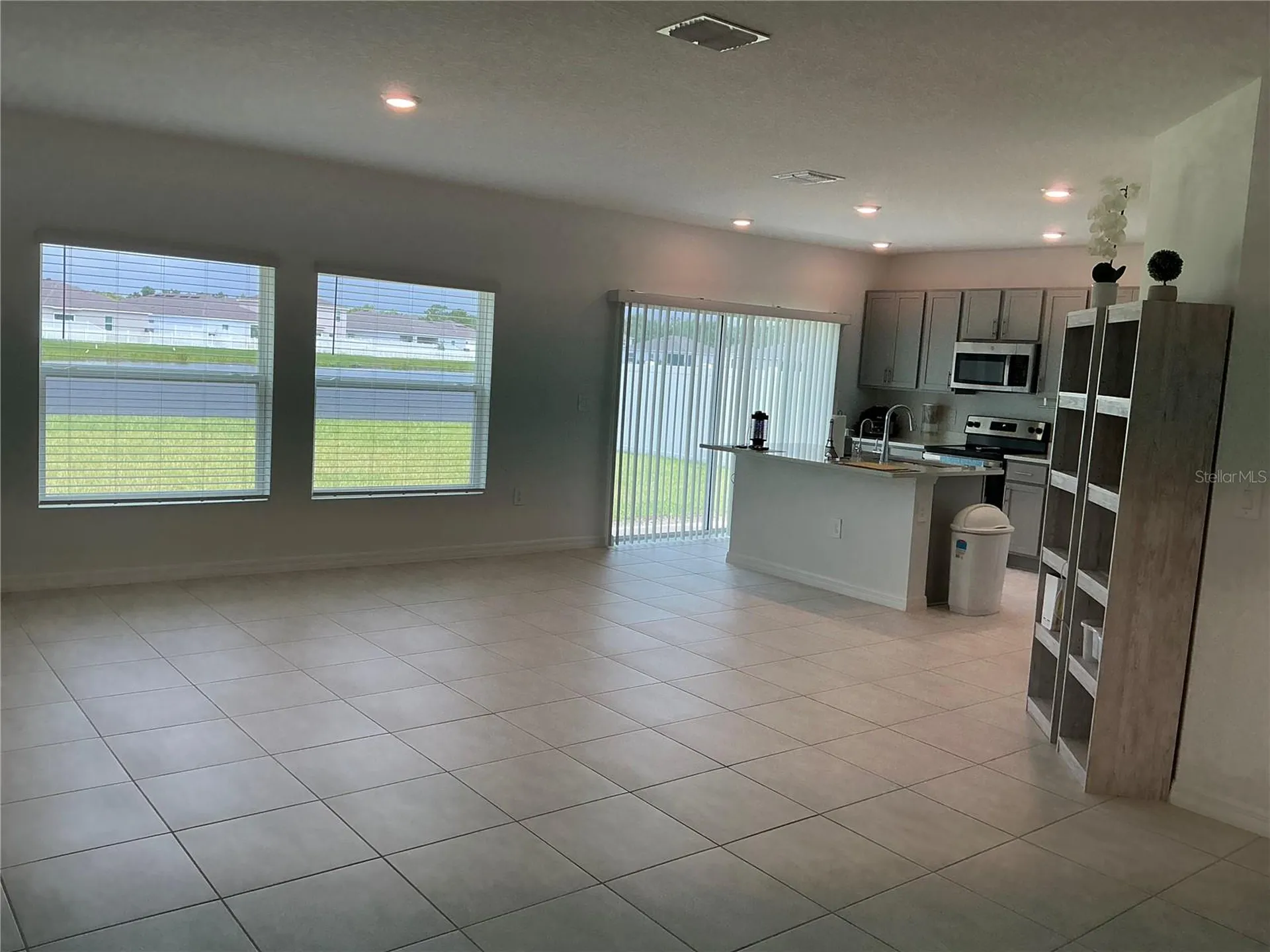 165 Citrine Loop Kissimmee FL 34758