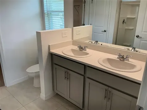 165 Citrine Loop Kissimmee FL 34758