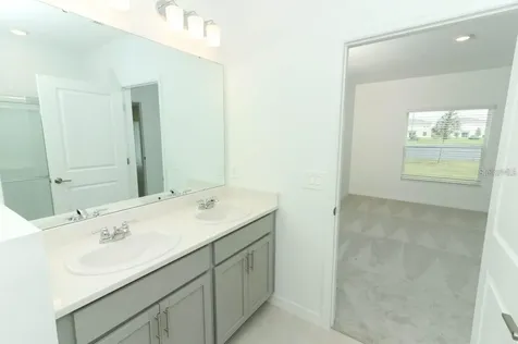165 Citrine Loop Kissimmee FL 34758
