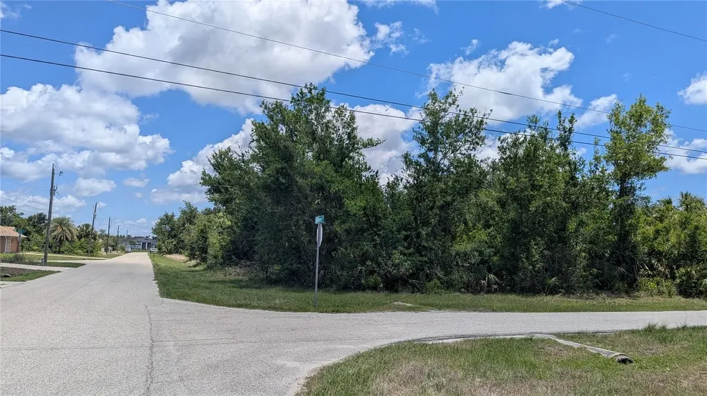 10017 Cocoa Beach Street Port Charlotte FL 33981