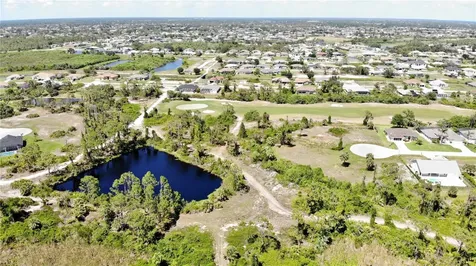 89 Pine Valley Place Rotonda West FL 33947