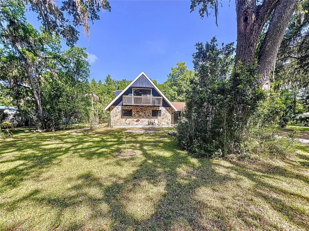 2900 Cr 415 Lake Panasoffkee FL 33538