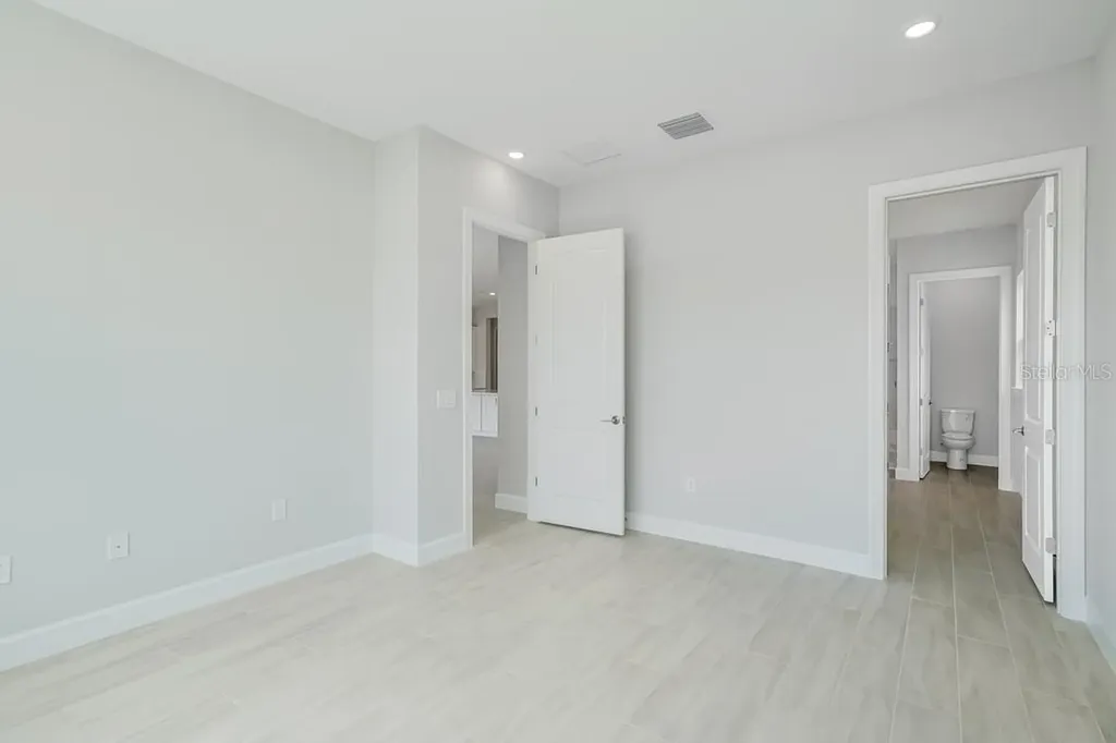5652 Nevis Terrace Kissimmee FL 34758