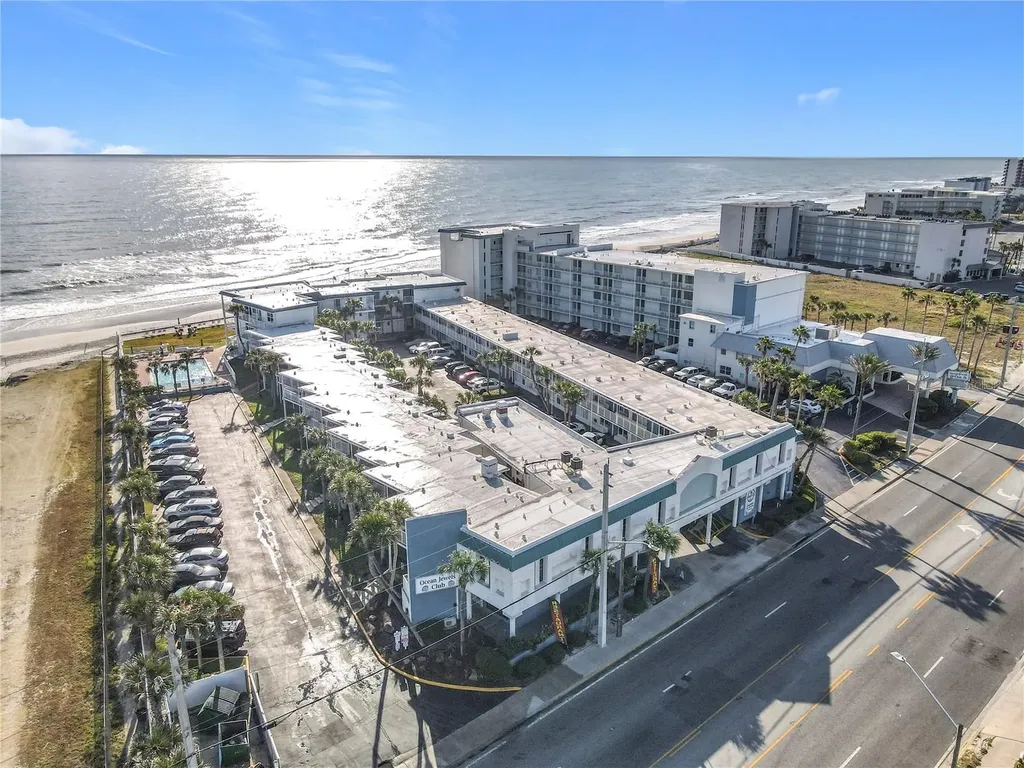 935 S Atlantic Avenue Daytona Beach FL 32118