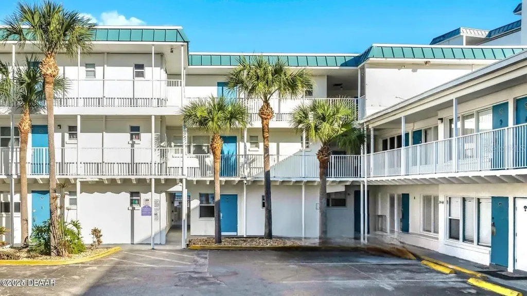 935 S Atlantic Avenue Daytona Beach FL 32118