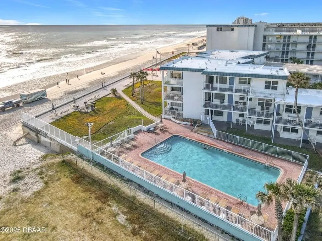 935 S Atlantic Avenue Daytona Beach FL 32118