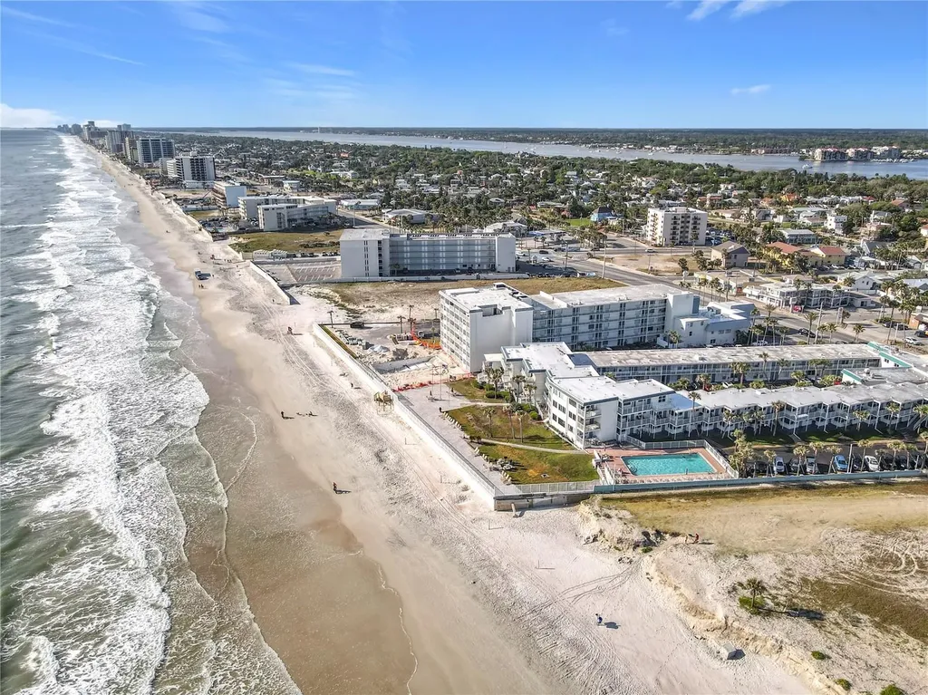 935 S Atlantic Avenue Daytona Beach FL 32118