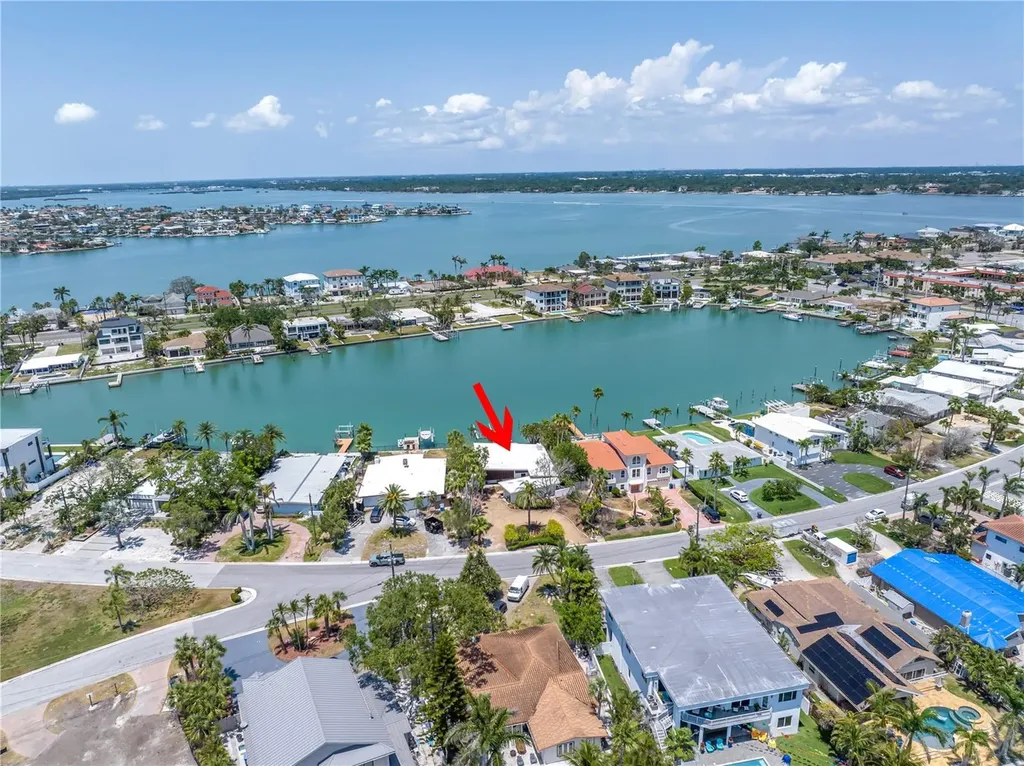 31 Dolphin Drive Treasure Island FL 33706
