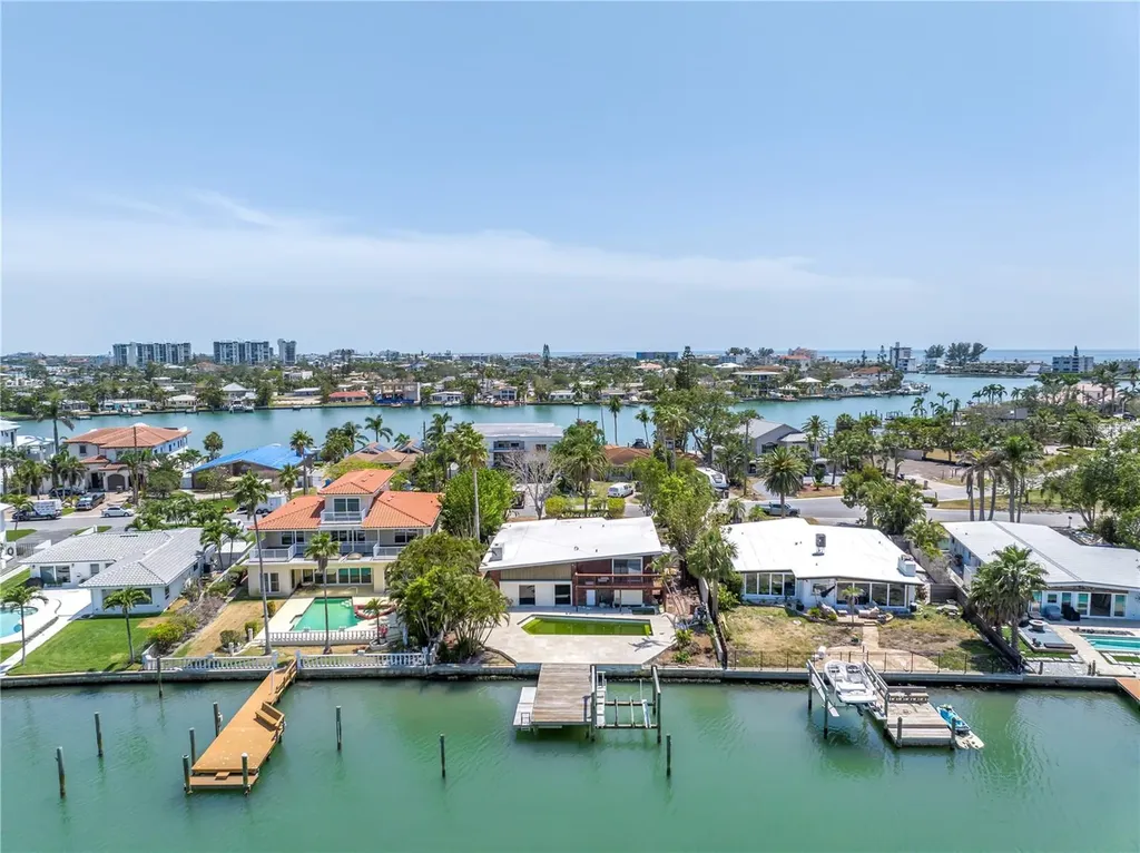 31 Dolphin Drive Treasure Island FL 33706