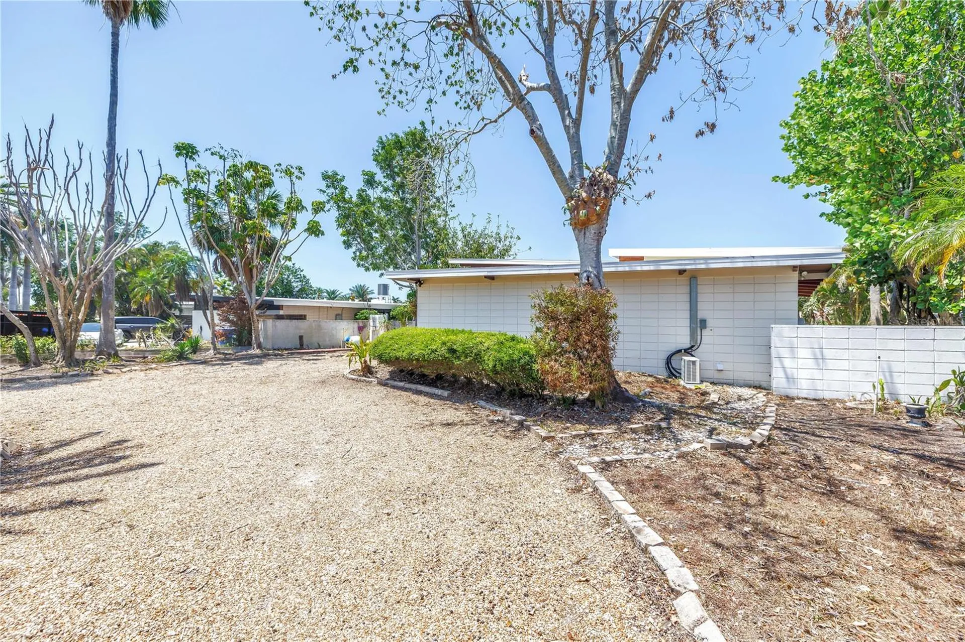 31 Dolphin Drive Treasure Island FL 33706