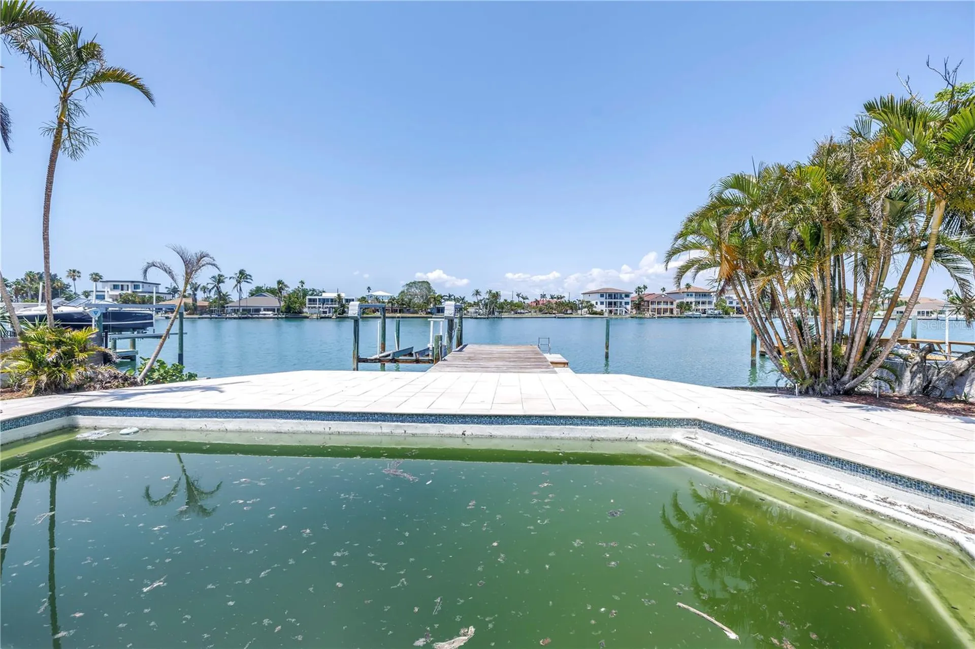 31 Dolphin Drive Treasure Island FL 33706