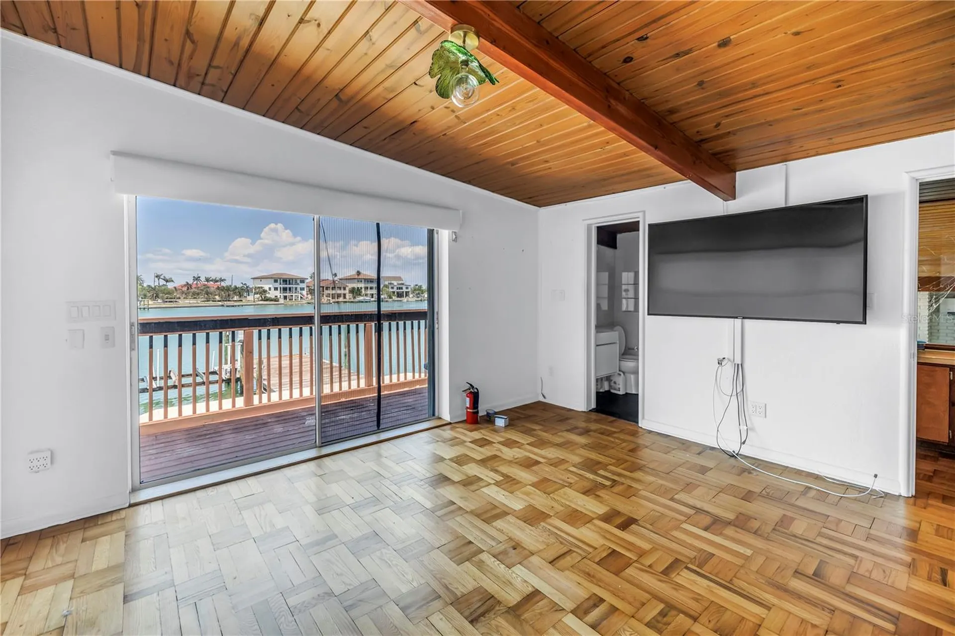 31 Dolphin Drive Treasure Island FL 33706
