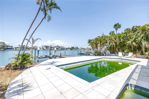 31 Dolphin Drive Treasure Island FL 33706