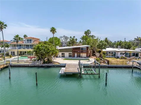 31 Dolphin Drive Treasure Island FL 33706