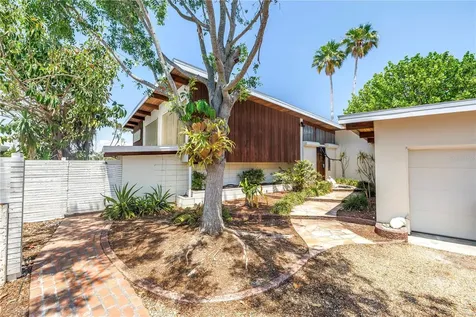 31 Dolphin Drive Treasure Island FL 33706