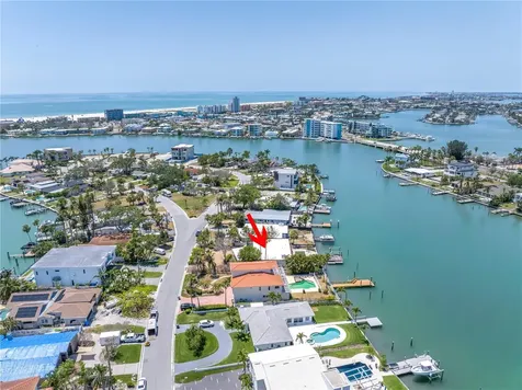 31 Dolphin Drive Treasure Island FL 33706